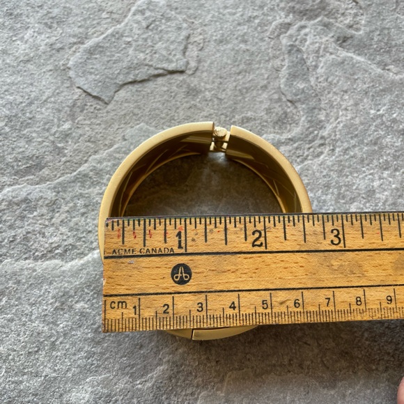 Banana Republic Enamel Bangle - Picture 6 of 8